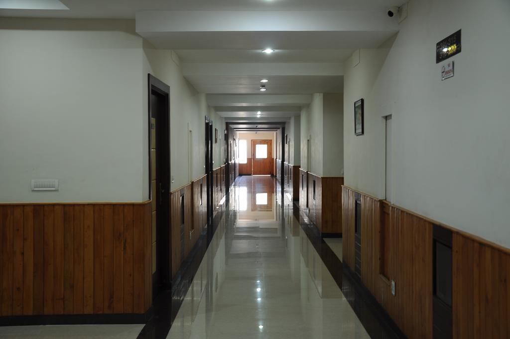 Hotel Mayas Tiruchirappalli Dış mekan fotoğraf