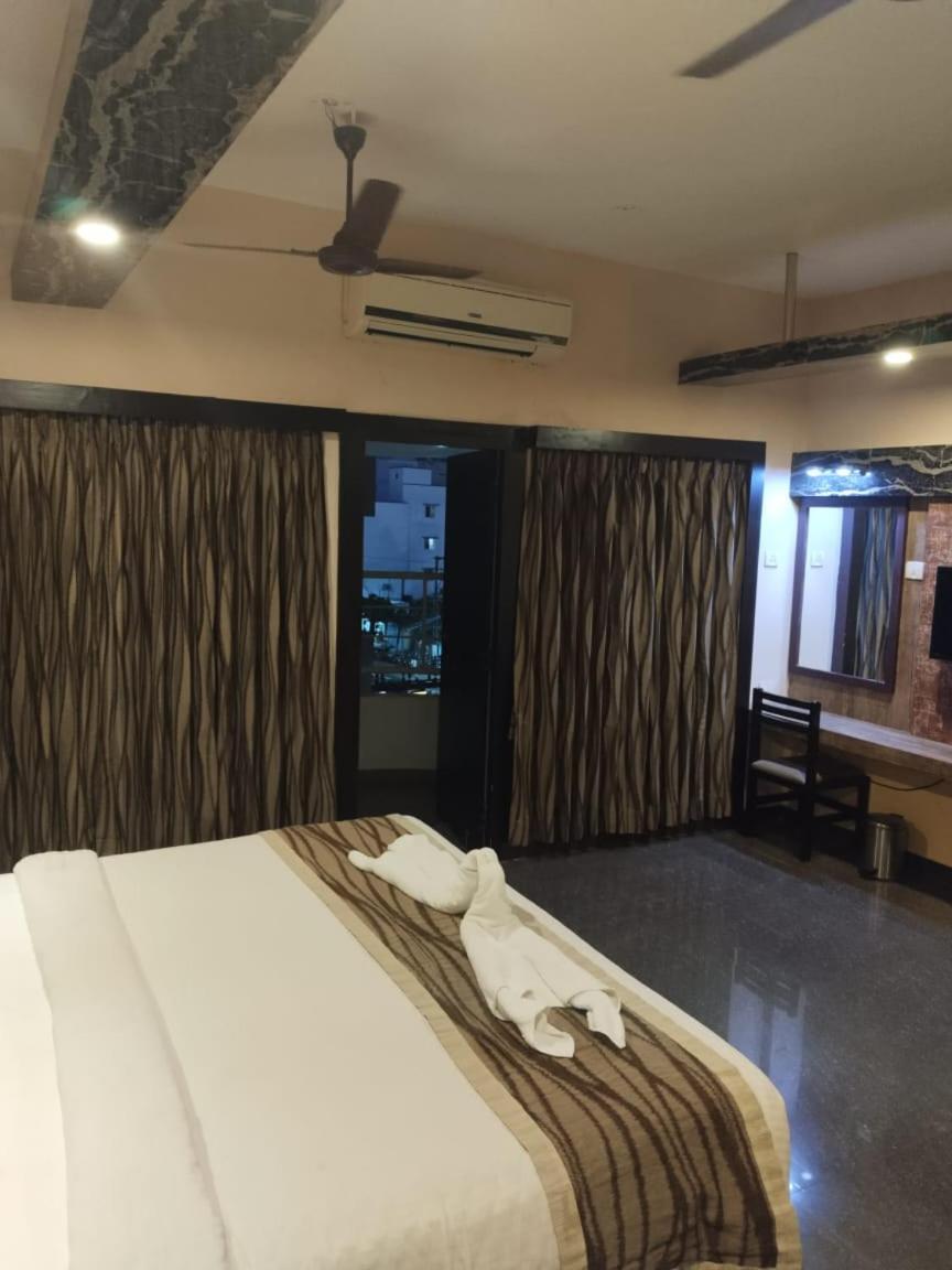 Hotel Mayas Tiruchirappalli Dış mekan fotoğraf
