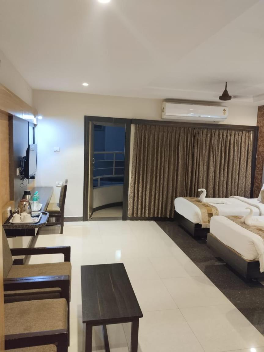 Hotel Mayas Tiruchirappalli Dış mekan fotoğraf