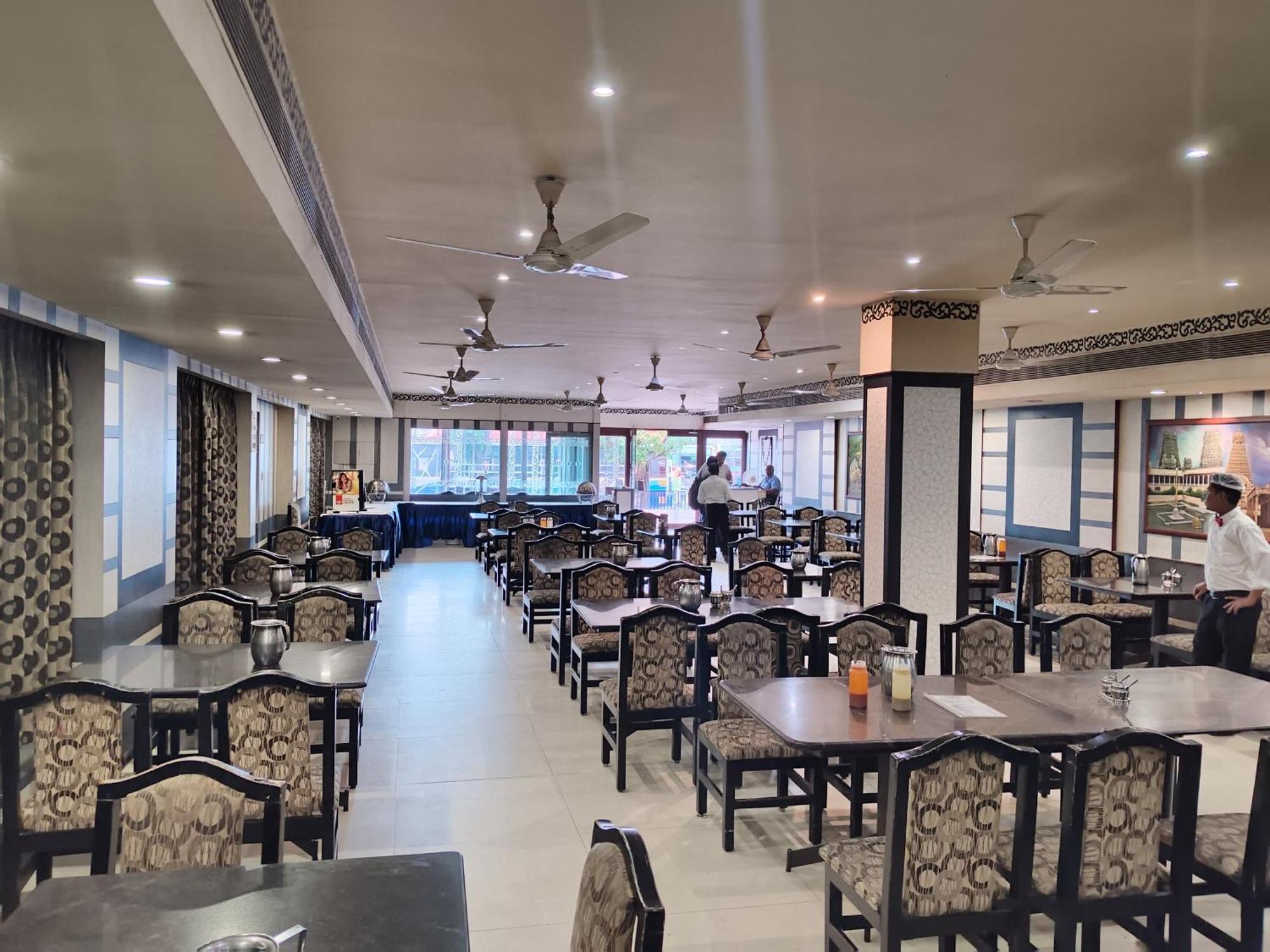 Hotel Mayas Tiruchirappalli Dış mekan fotoğraf