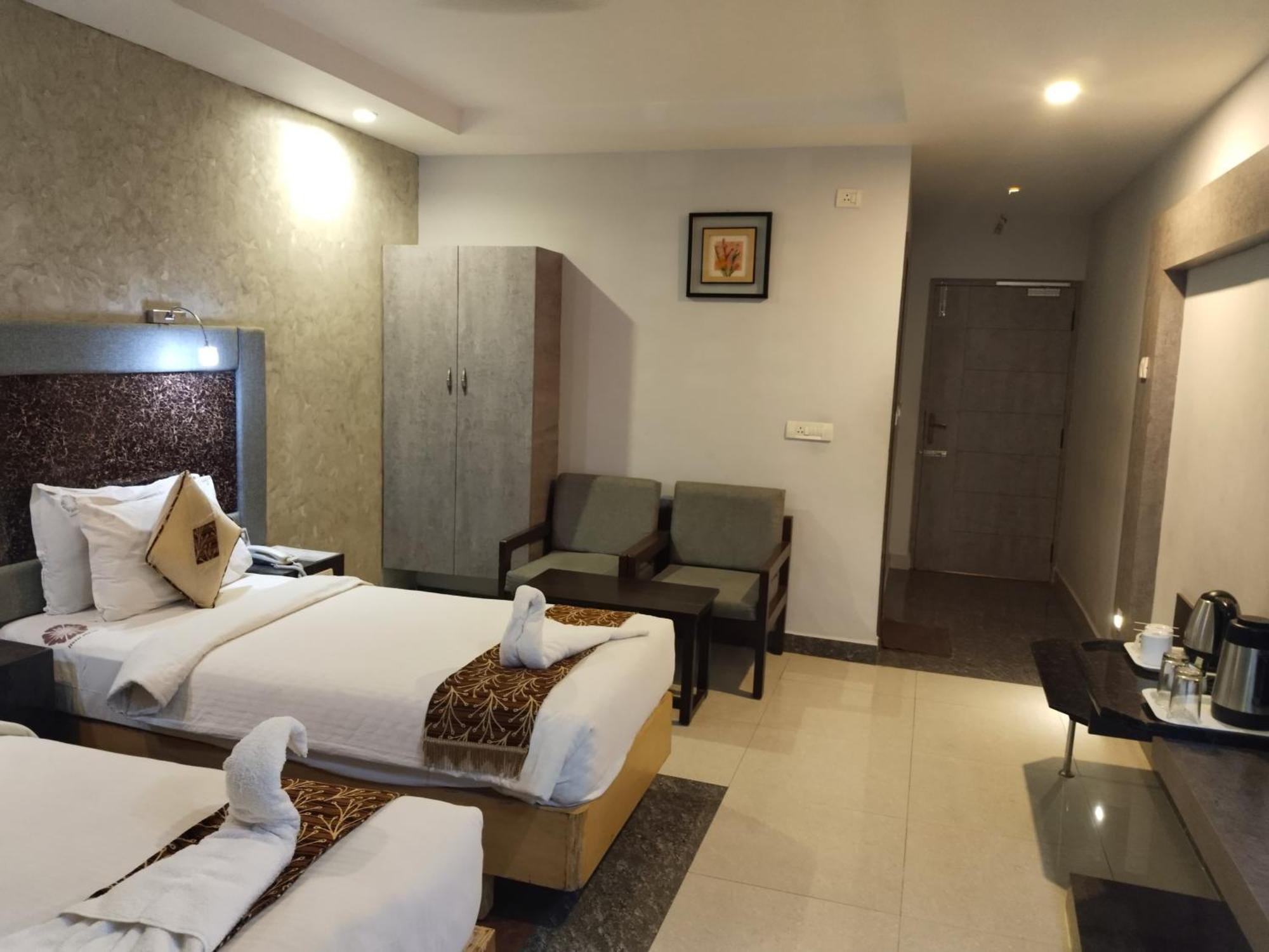 Hotel Mayas Tiruchirappalli Dış mekan fotoğraf