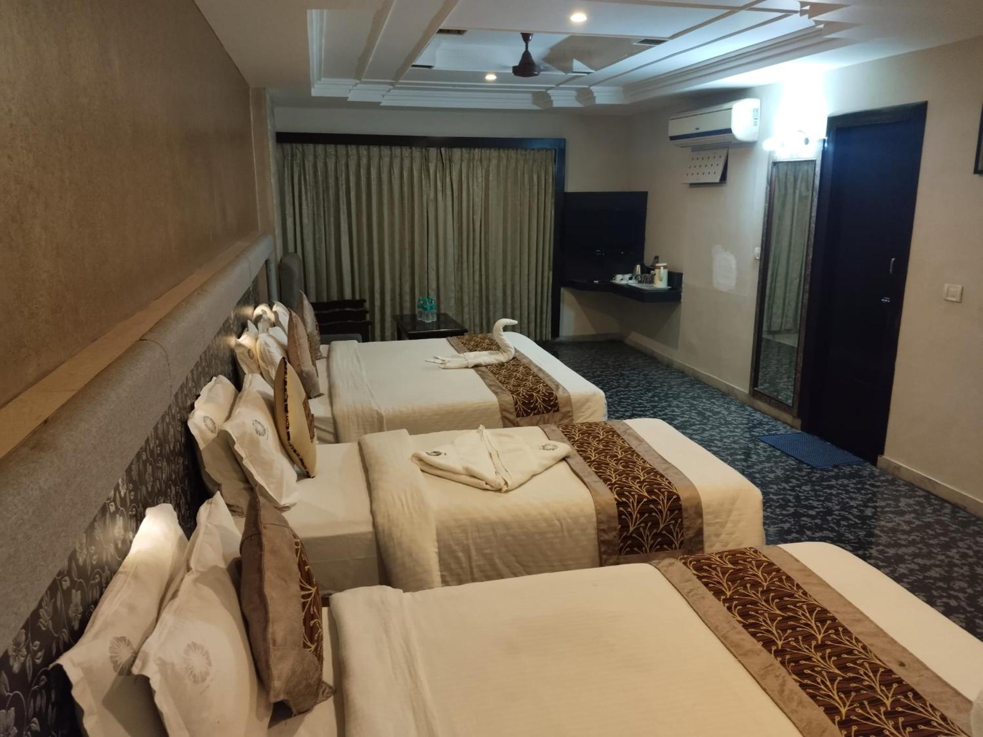 Hotel Mayas Tiruchirappalli Dış mekan fotoğraf